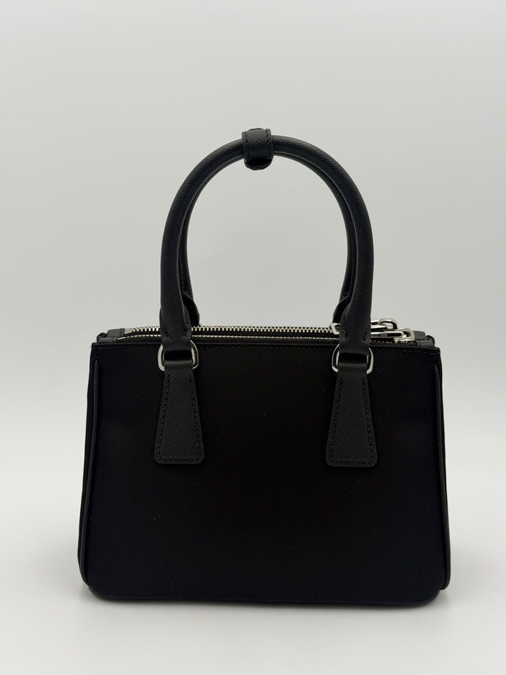 Prada Galleria Mini con ricamo