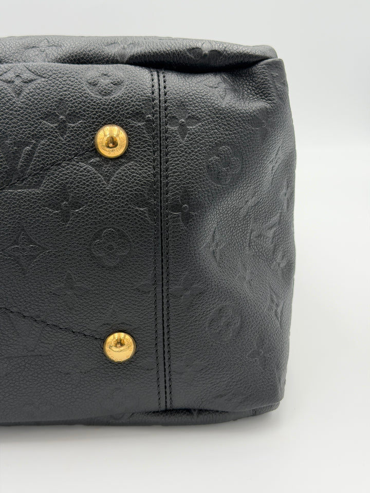 Louis Vuitton Artsy MM