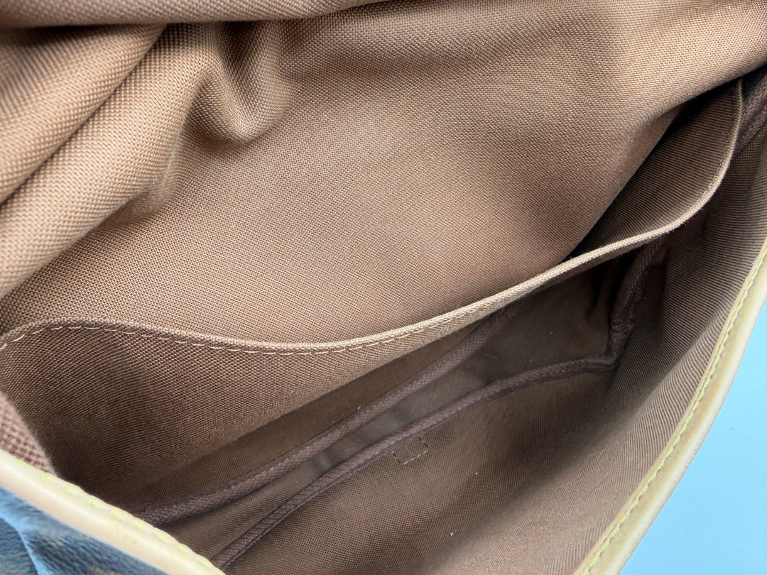 Louis Vuitton Saumur PM