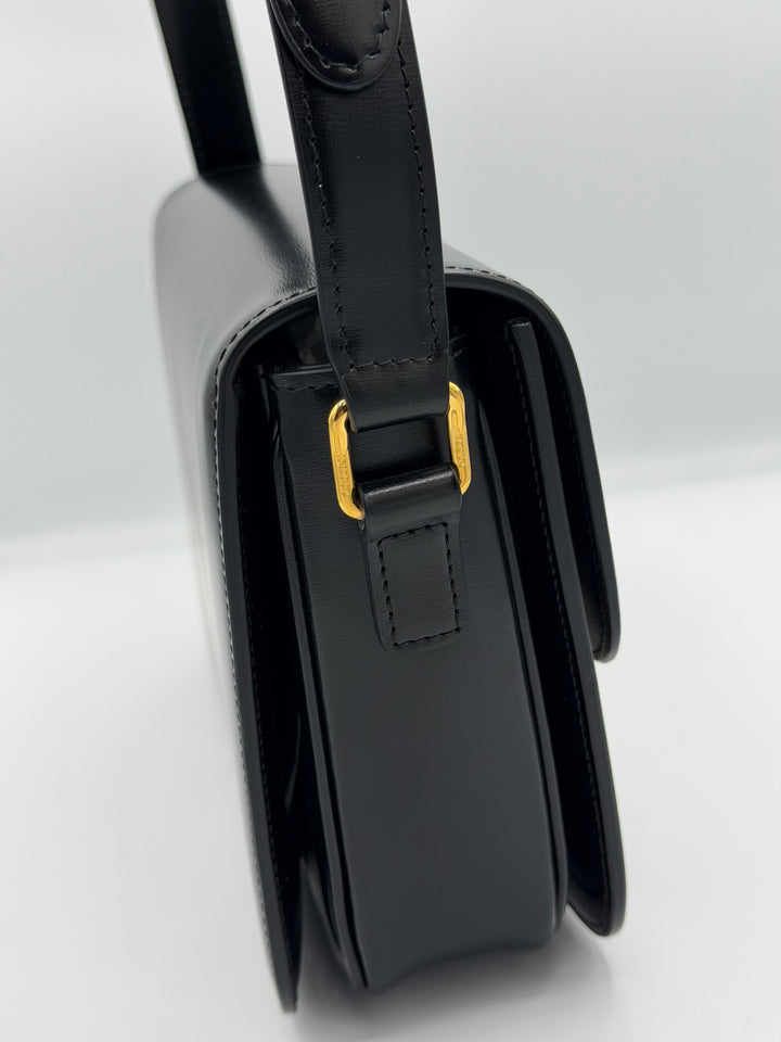 Celine Triomphe nera