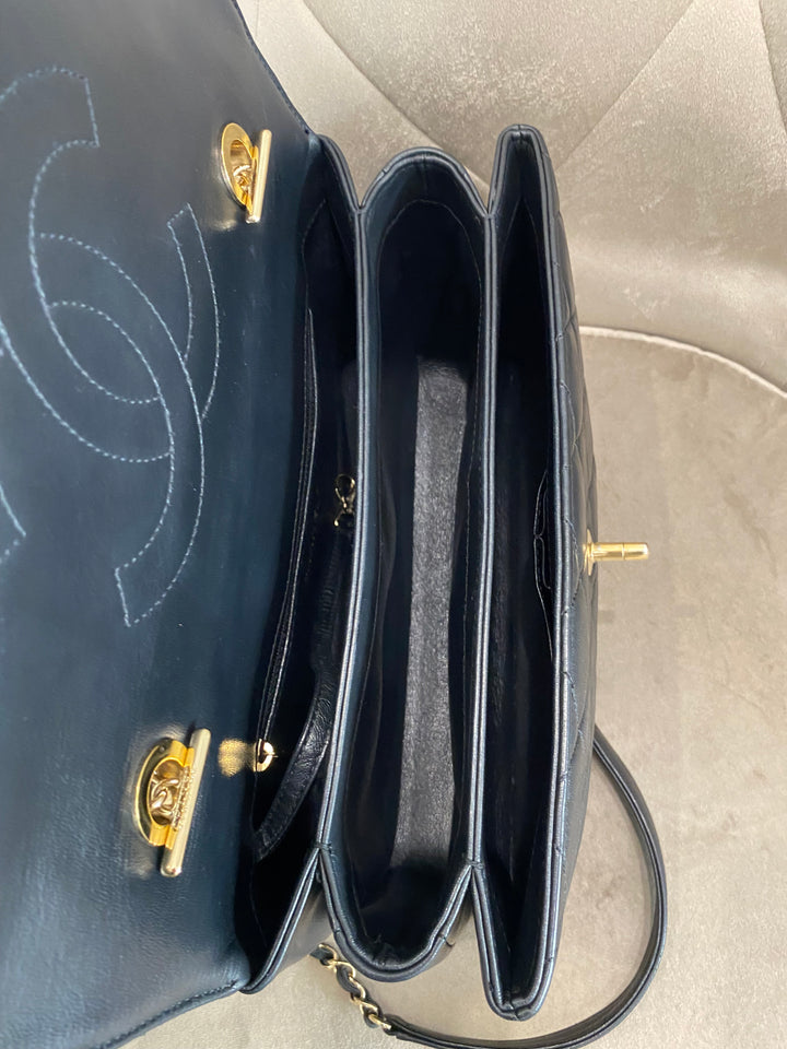 Borsa a tracolla Chanel Trendy CC in pelle trapuntata nera