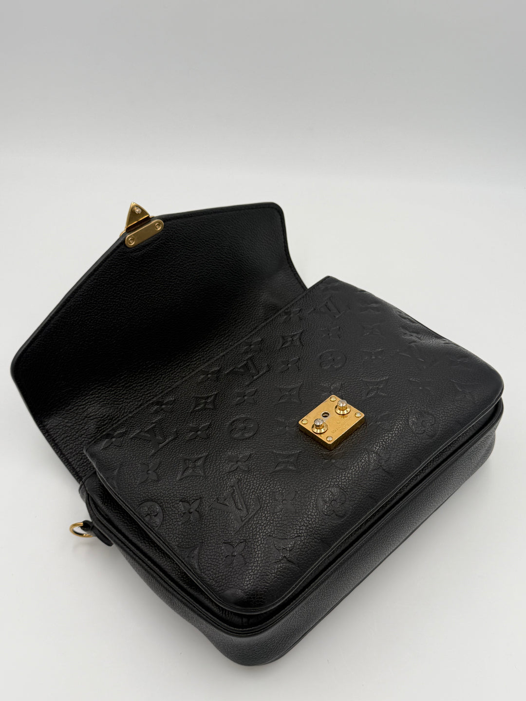 Louis Vuitton Métis Empreinte