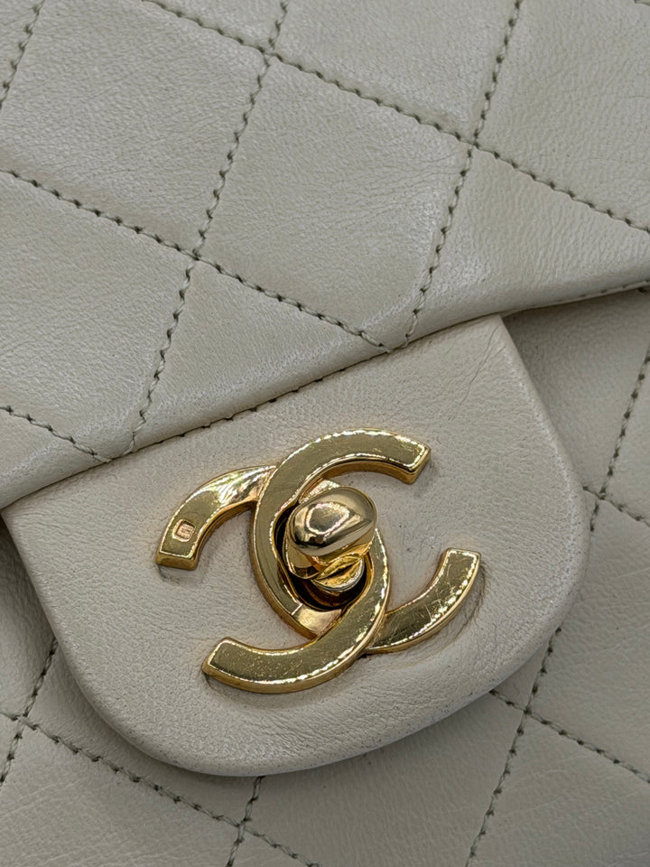 Chanel Classic Flap (Timeless) vintage