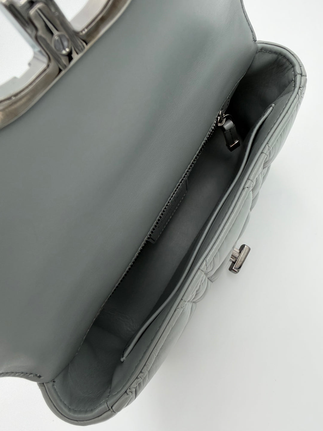 Dior Caro Flap piccola in pelle