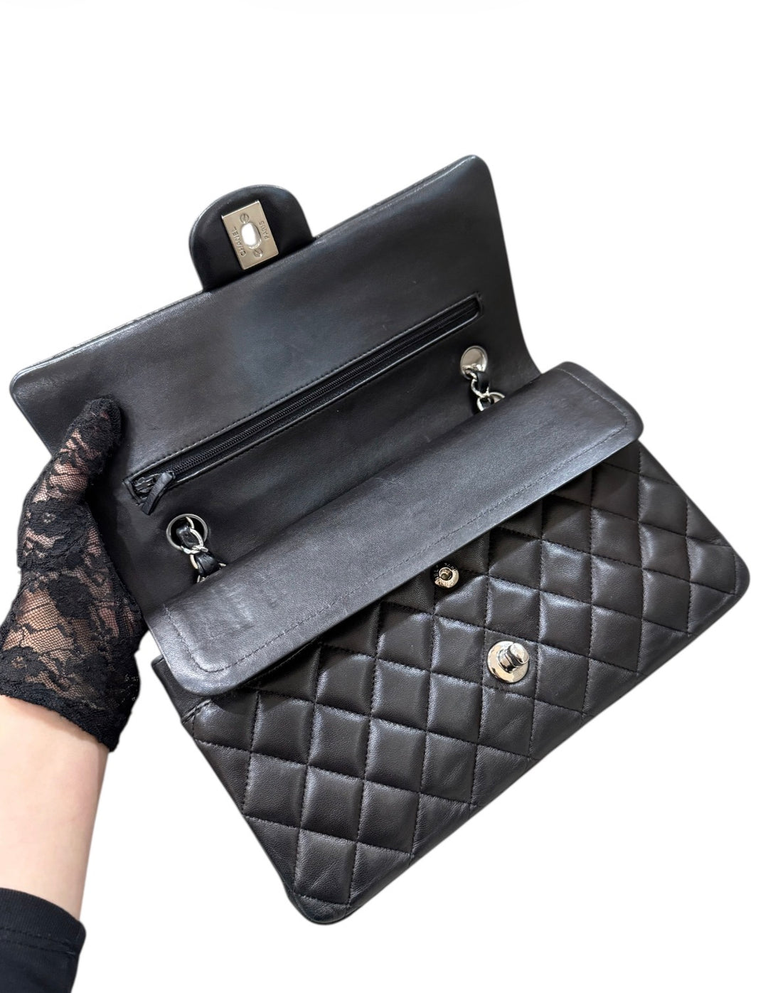 Chanel Classic Flap Media