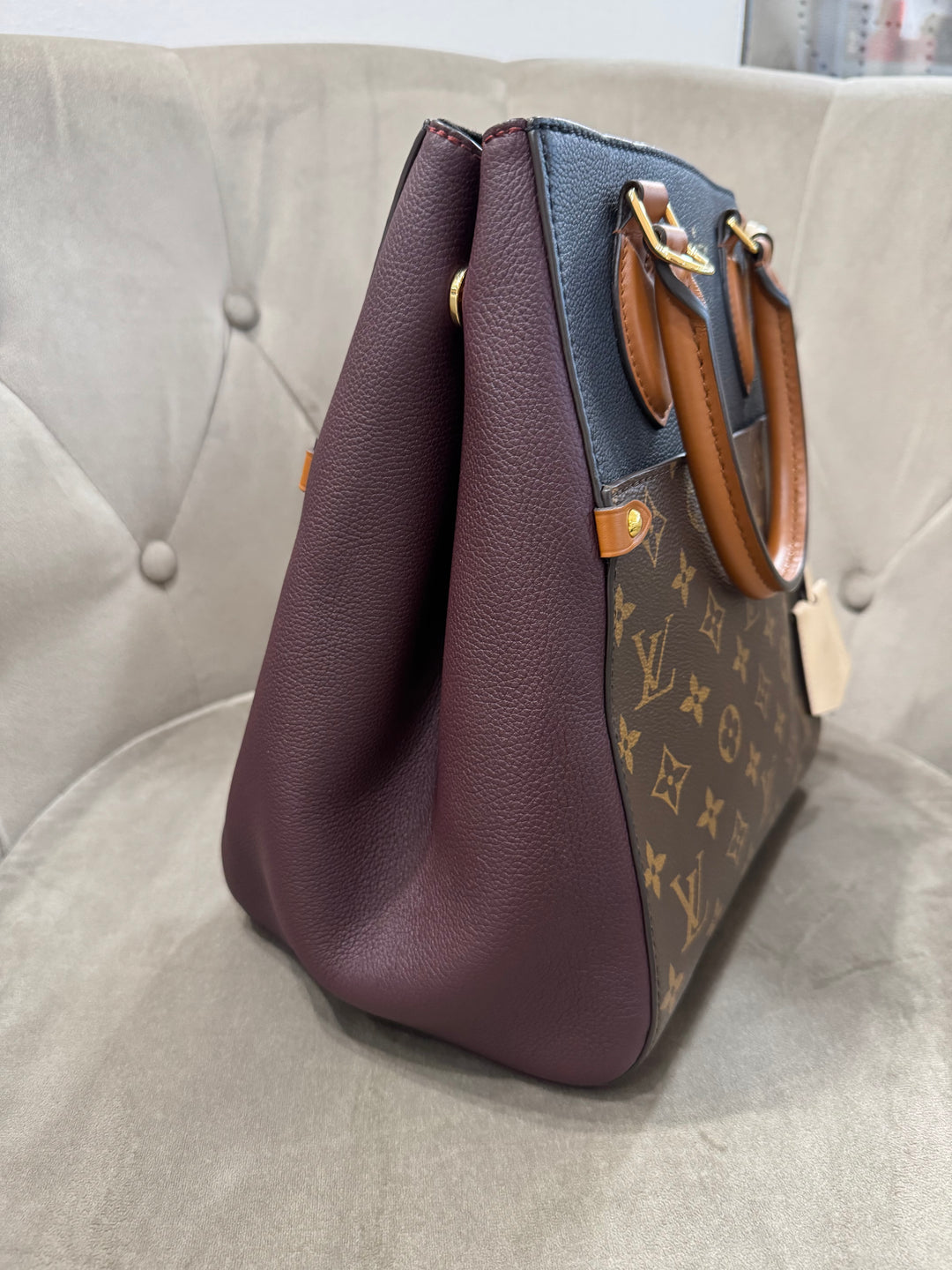 Louis Vuitton tote  Fold MM