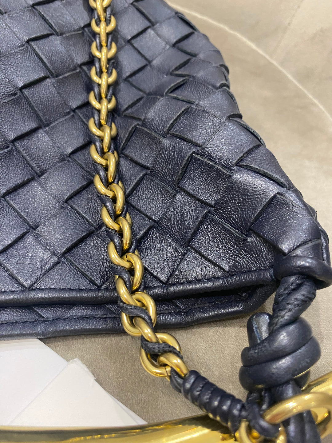 Bottega Veneta Sardine con catena