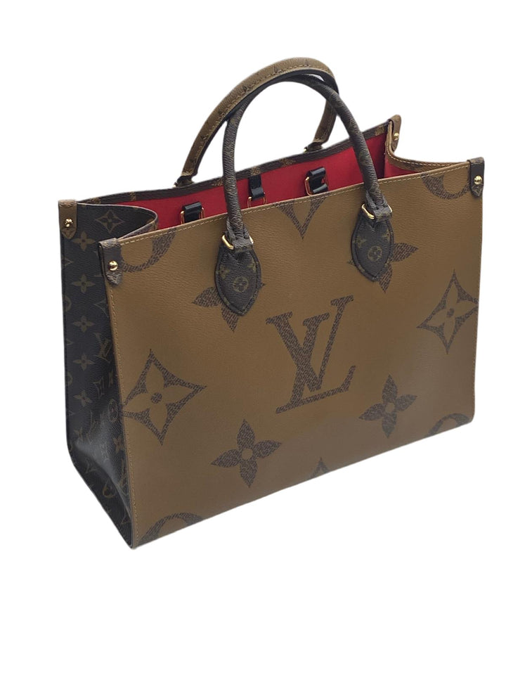 Louis Vuitton tote OnTheGo MM