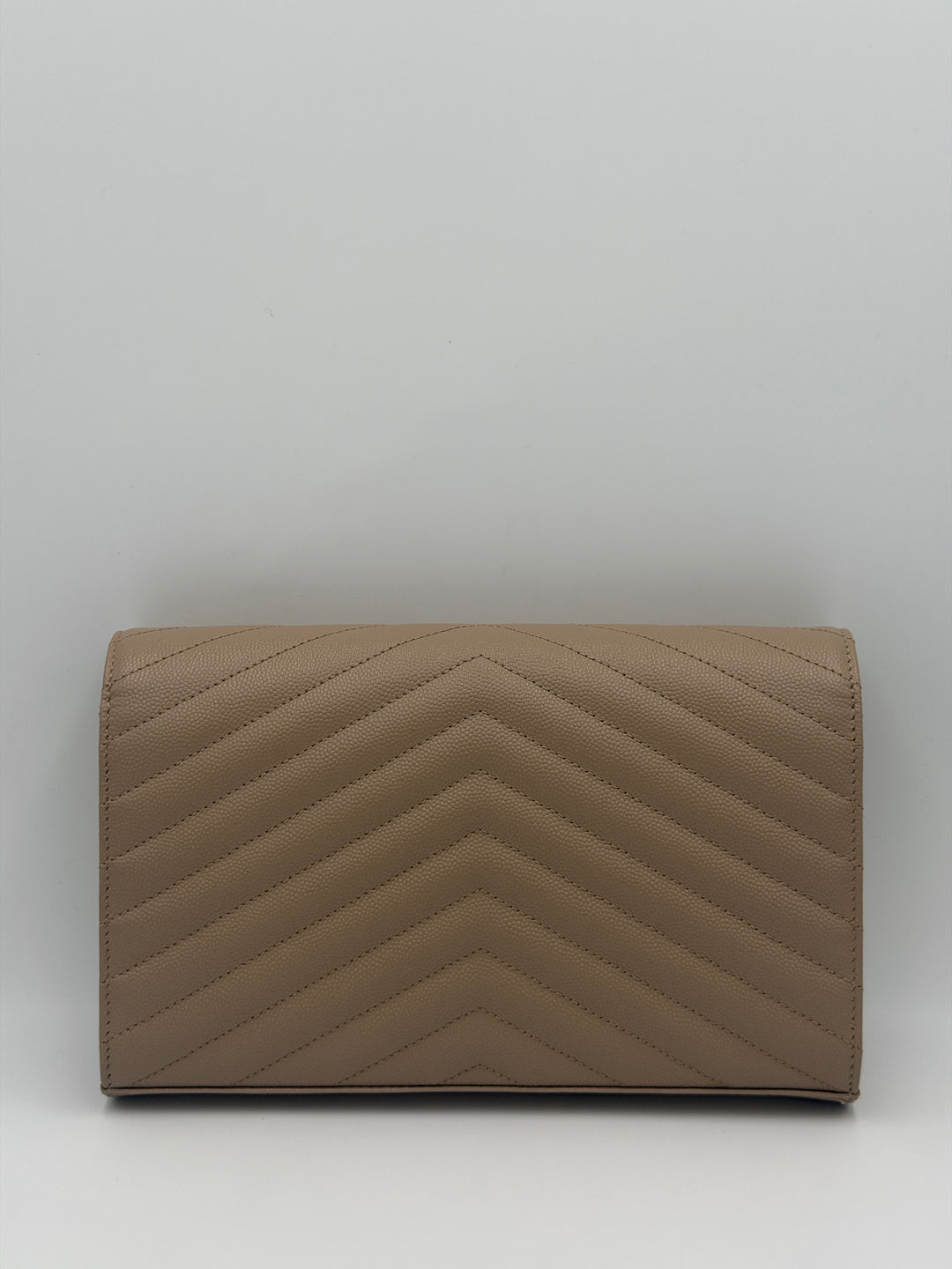 Saint Laurent pochette cassandre con catena