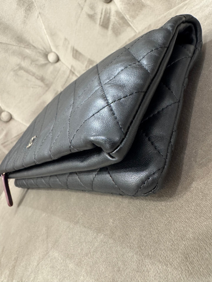 Chanel Clutch – Pelle Nera Matelassé
