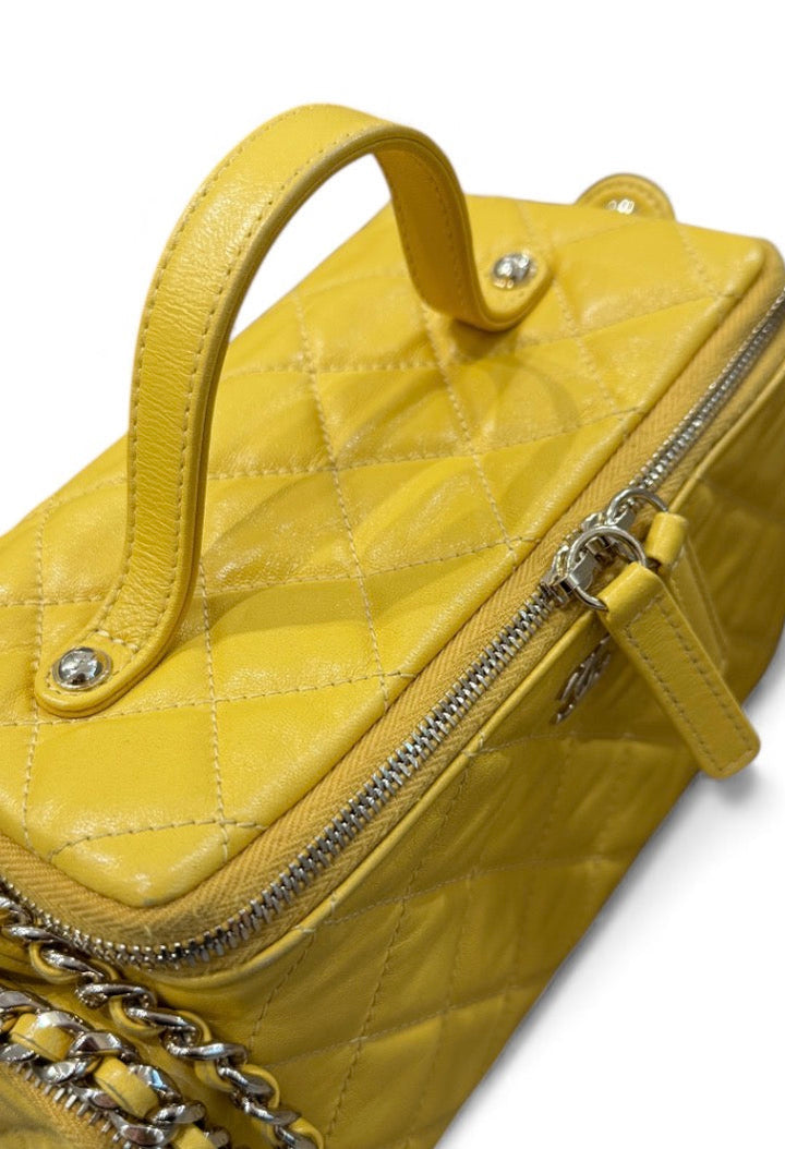 Chanel vanity case