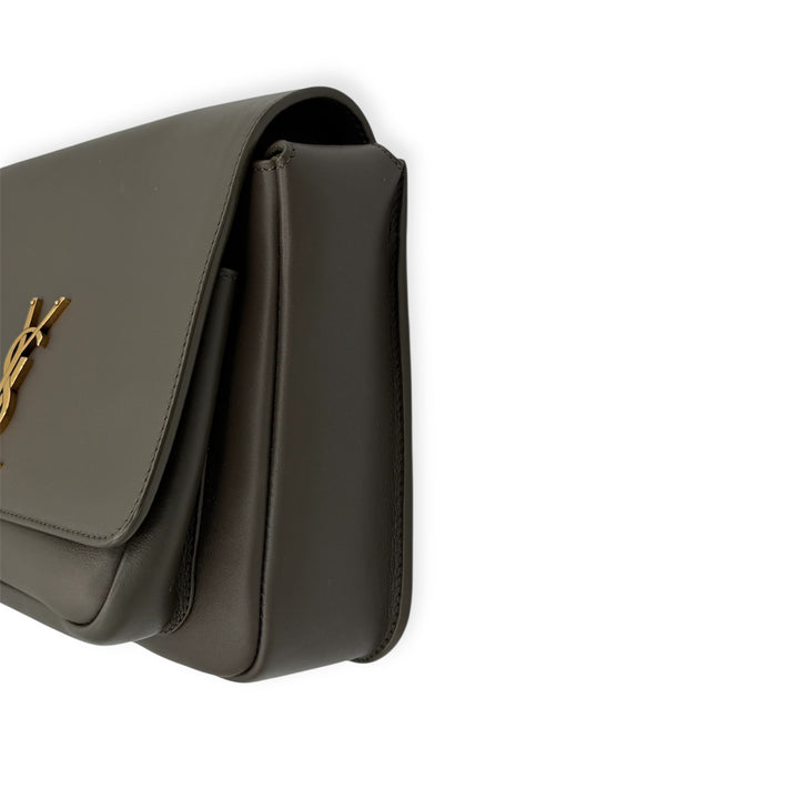 Saint Laurent Bisaccia NIKI in pelle 
LIGHT MUSK