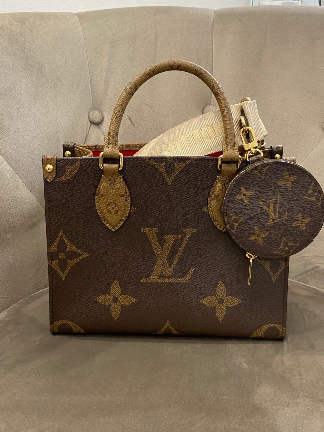 Louis Vuitton OnTheGo PM