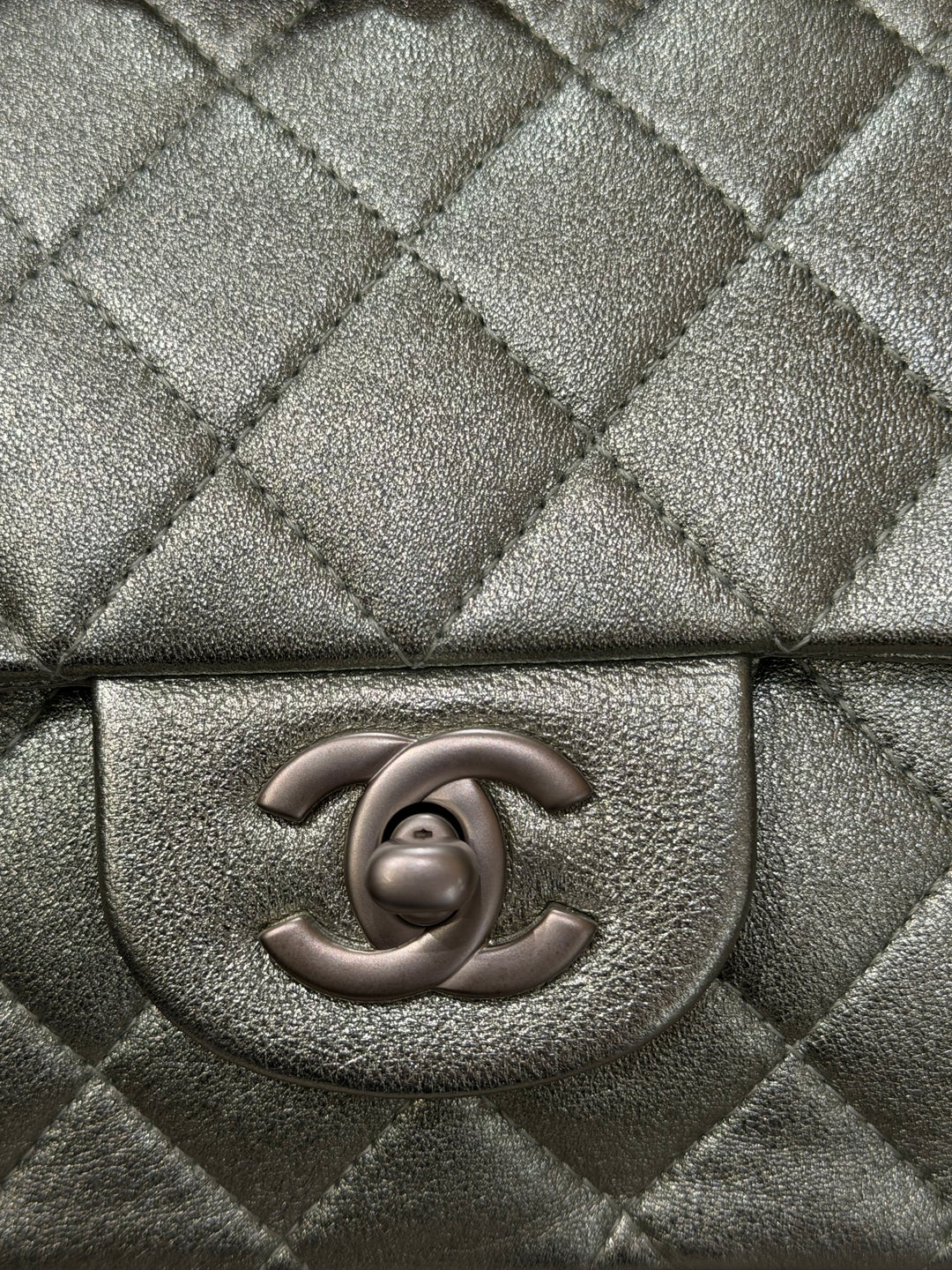 Chanel Classic Flap Media