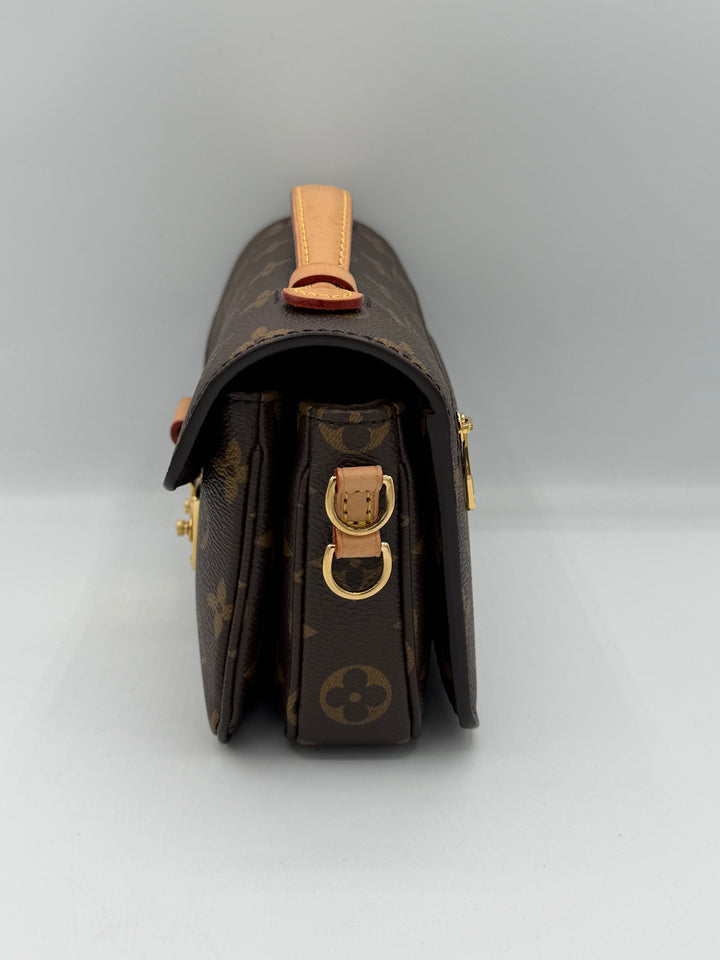 Louis Vuitton metis east west