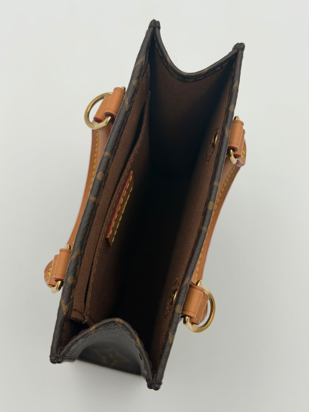 Louis Vuitton Petit Sac Plat