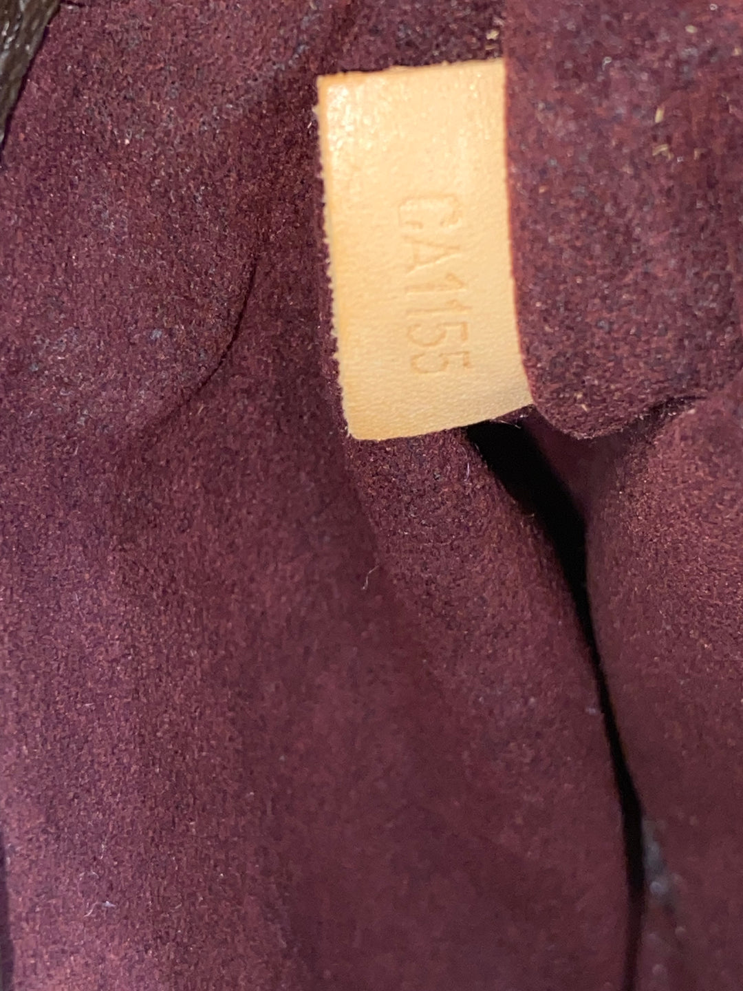 Louis Vuitton Montaigne MM