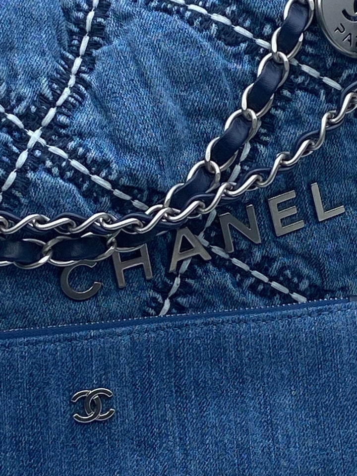 Chanel 22 in Denim