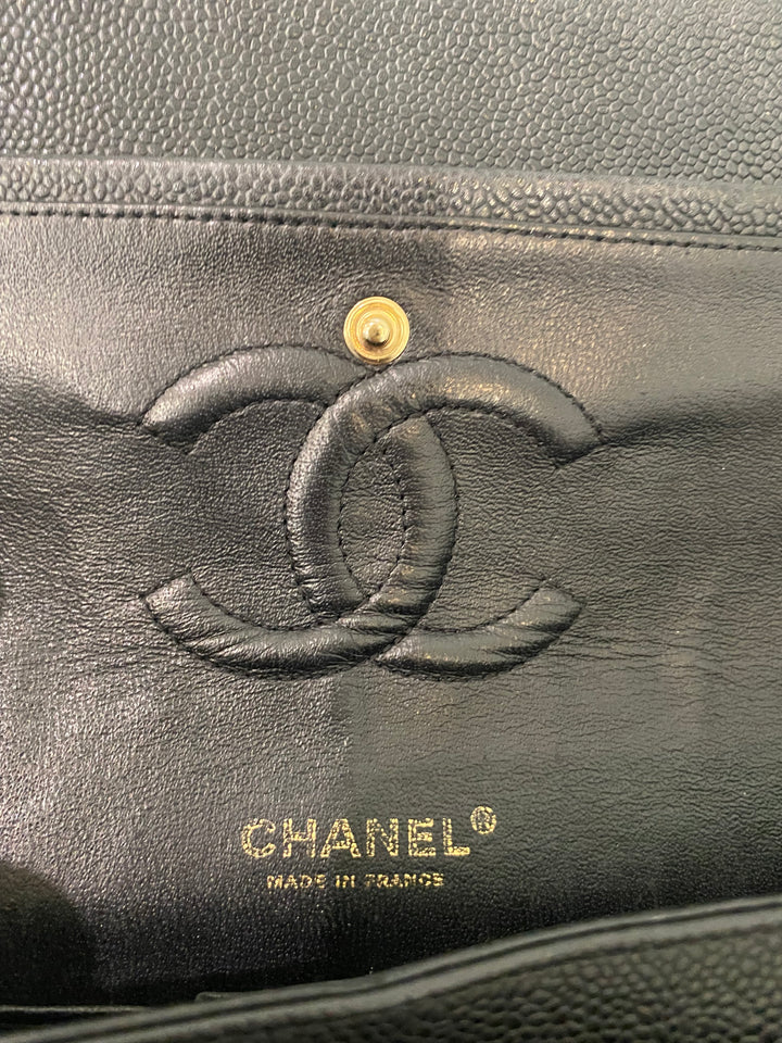 Borsa Chanel media