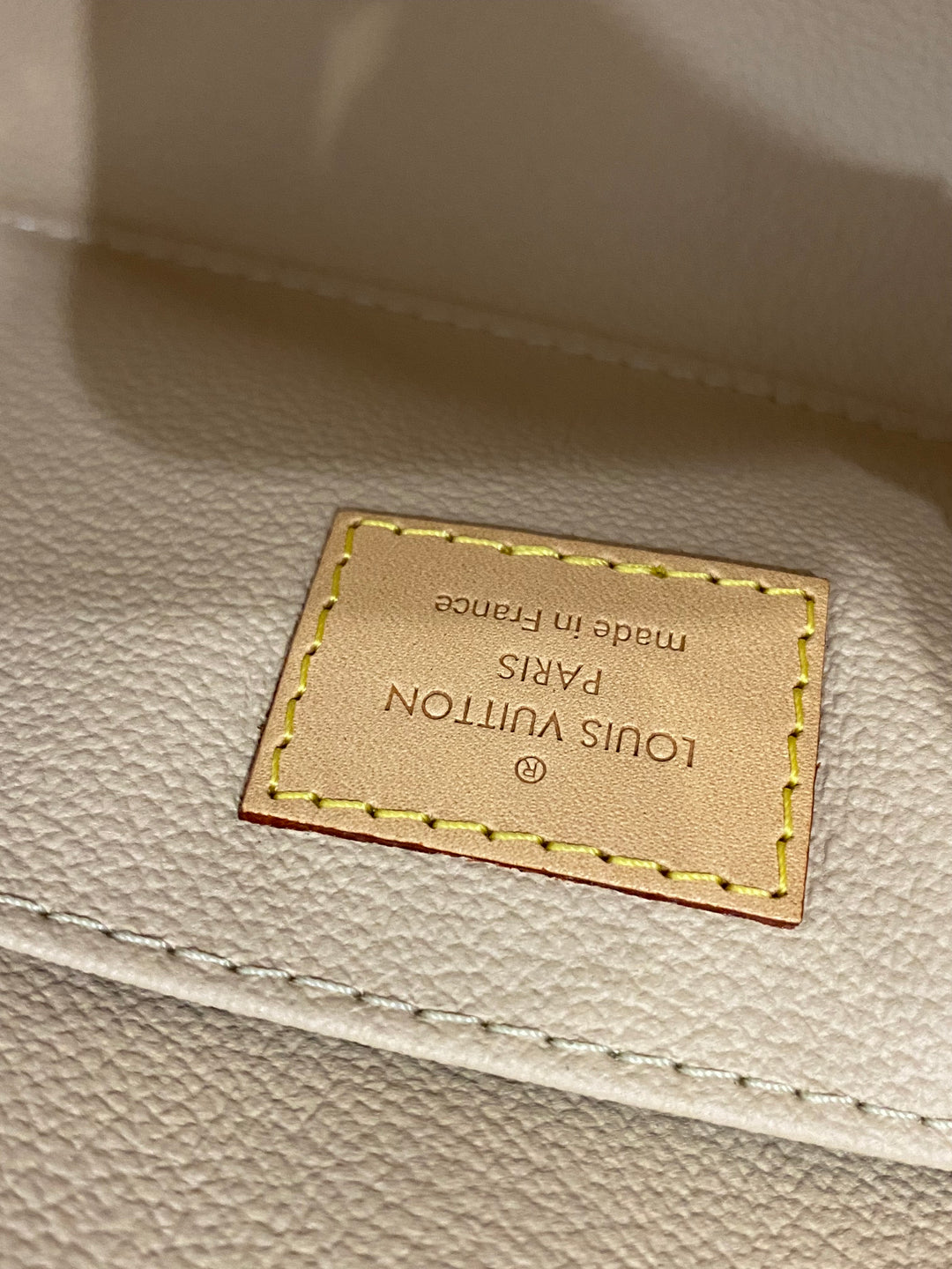 Louis Vuitton Pochette Cosmetique  MM
