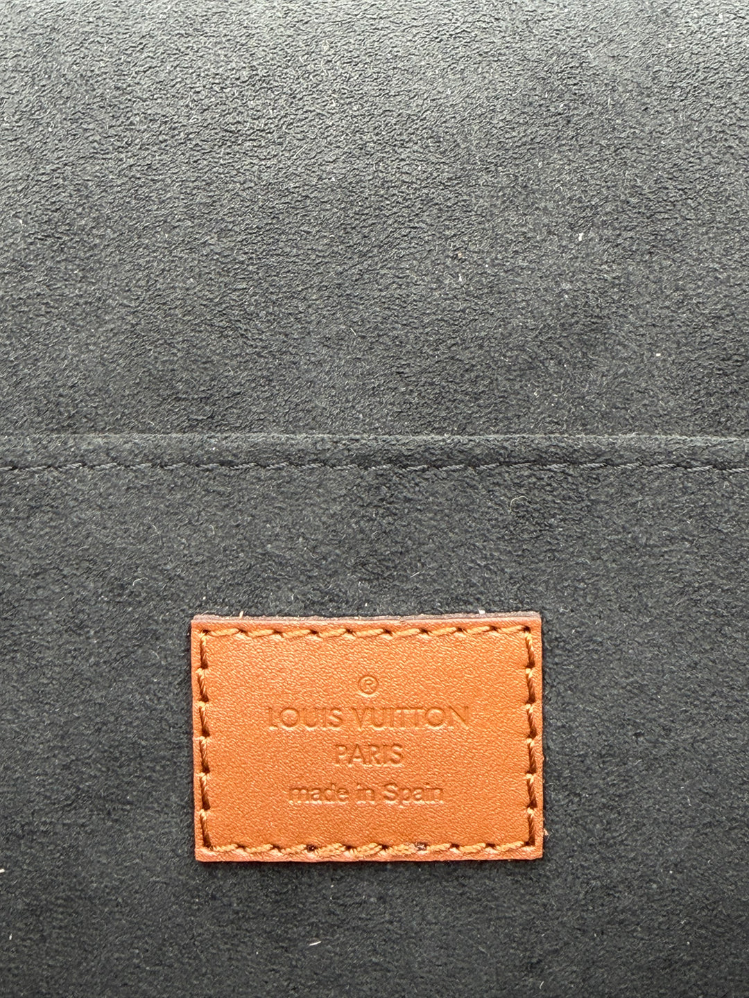 Louis Vuitton Dauphine MM