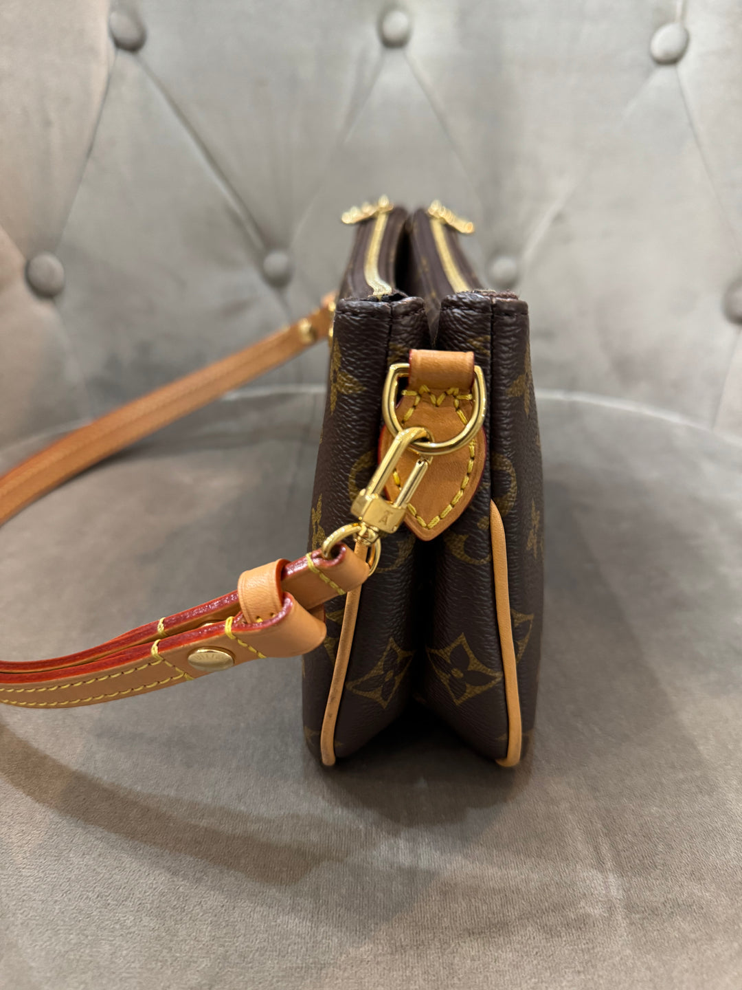 Pochette Liv Louis Vuitton