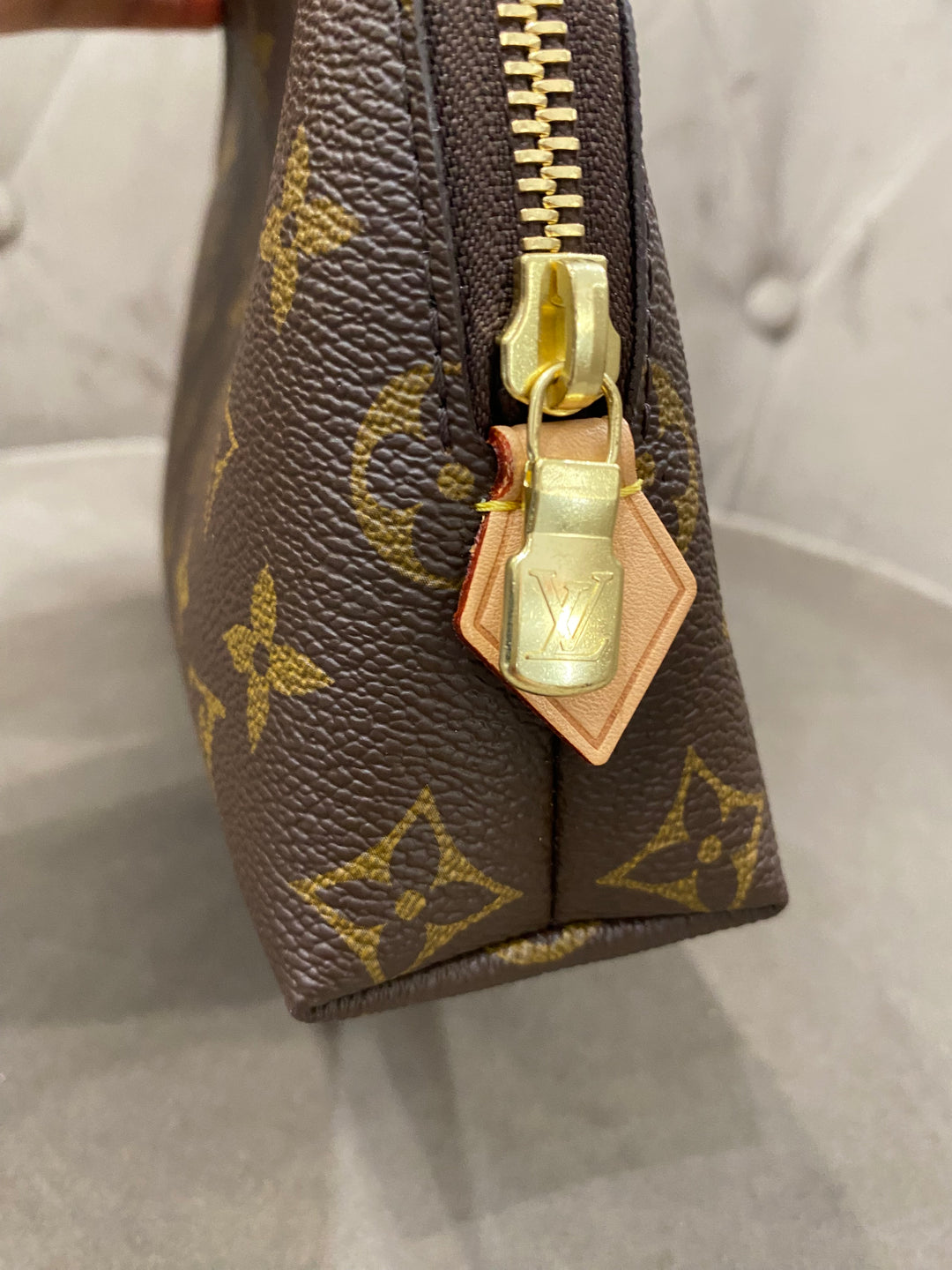 Louis Vuitton Pochette Cosmetique  MM