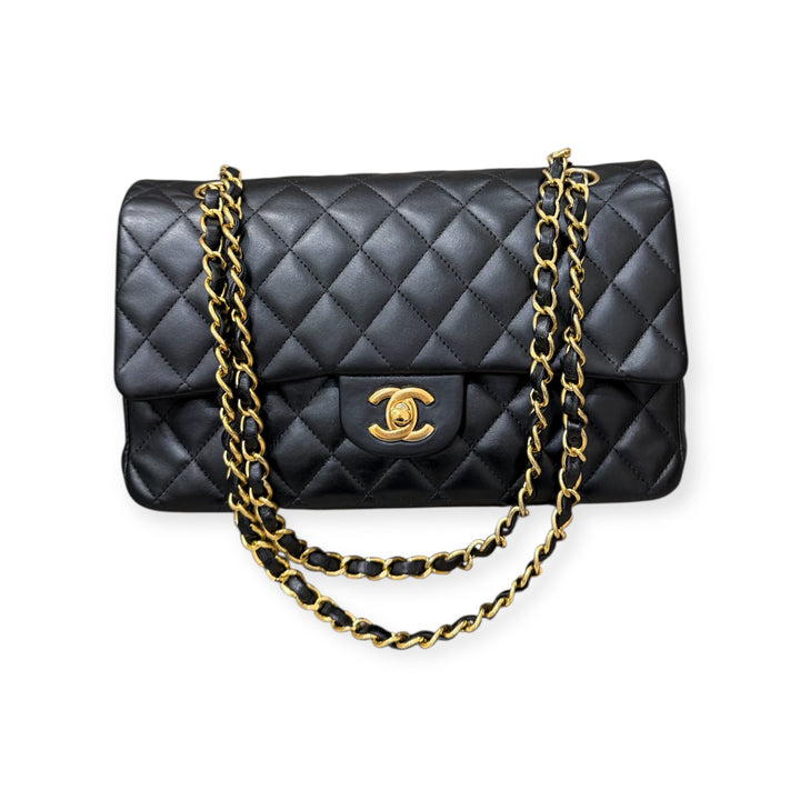 Chanel Classic flap media