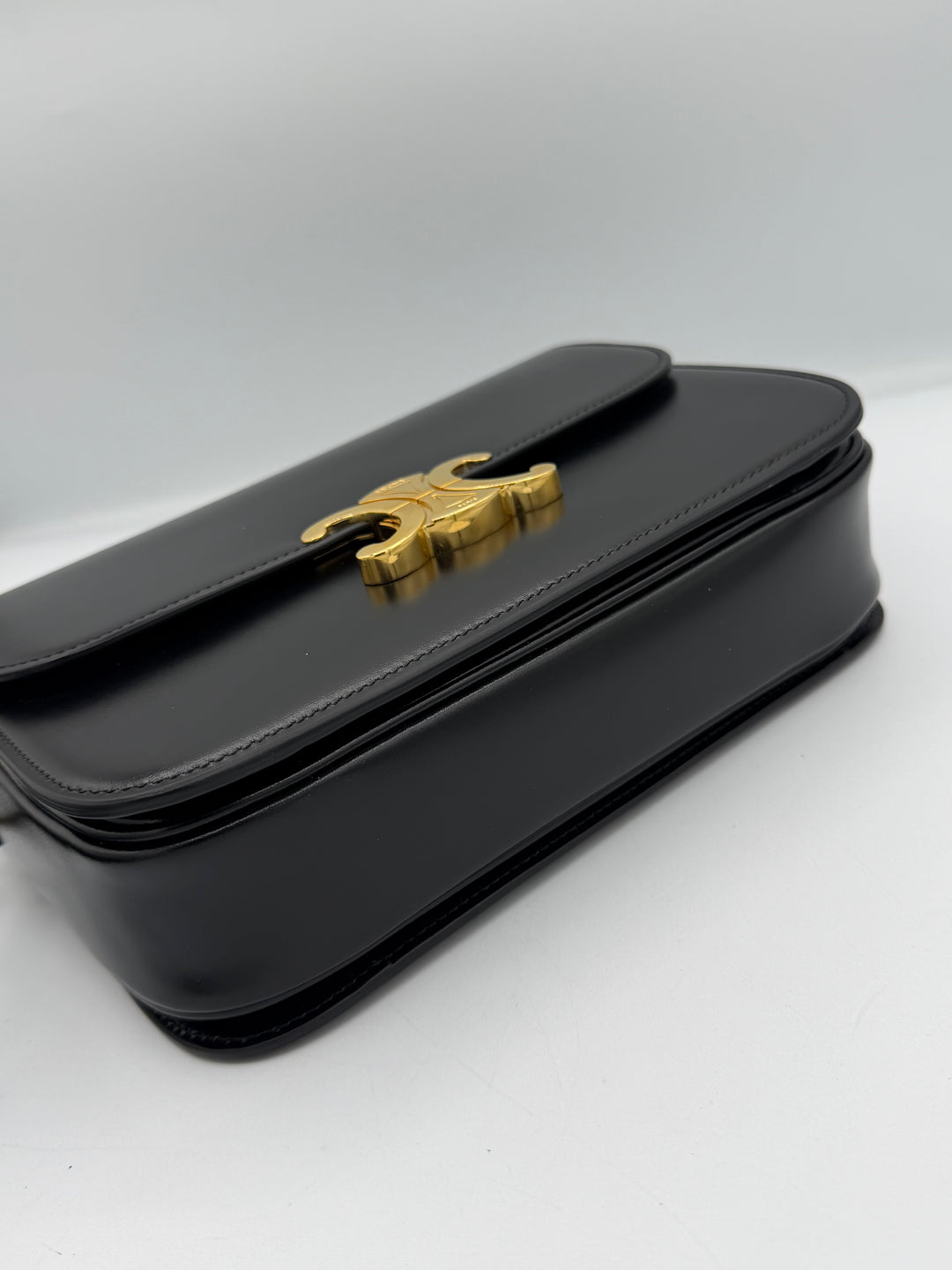 Celine Triomphe nera