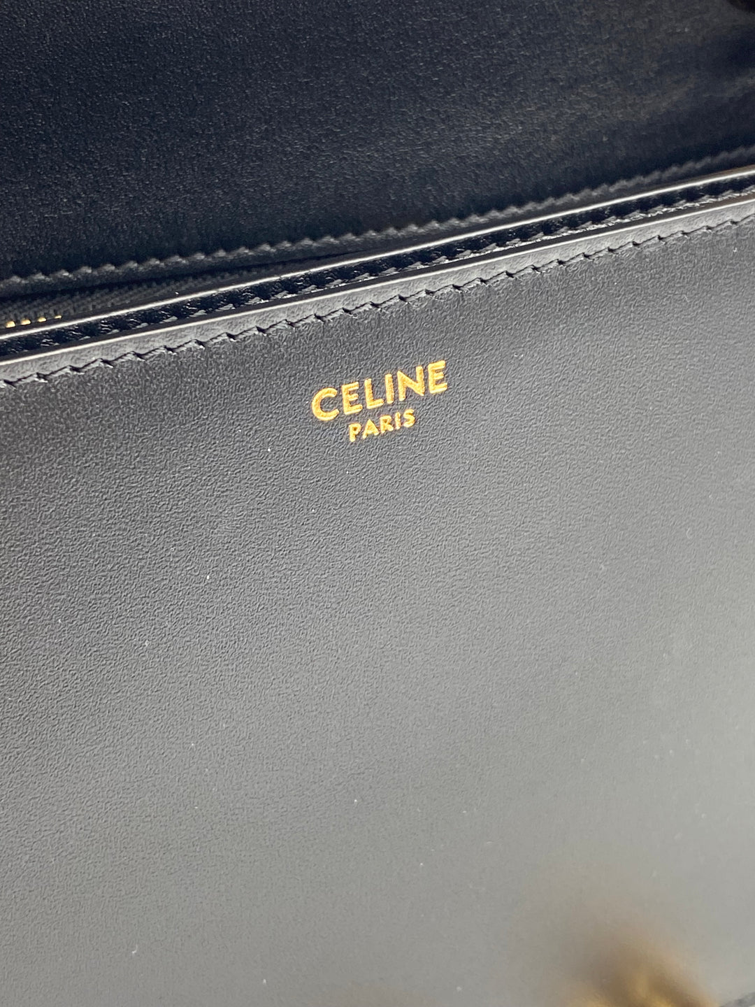 CELINE Medium Bag Triomphe Frame in Shiny Calfskin Black