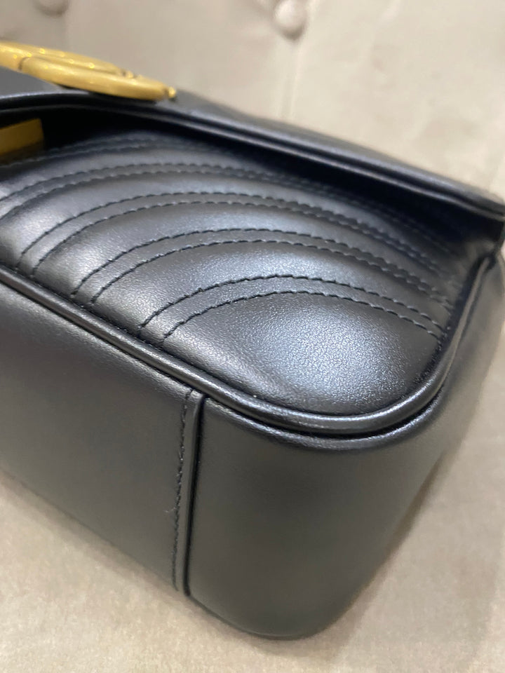 Gucci marmont 26 cm