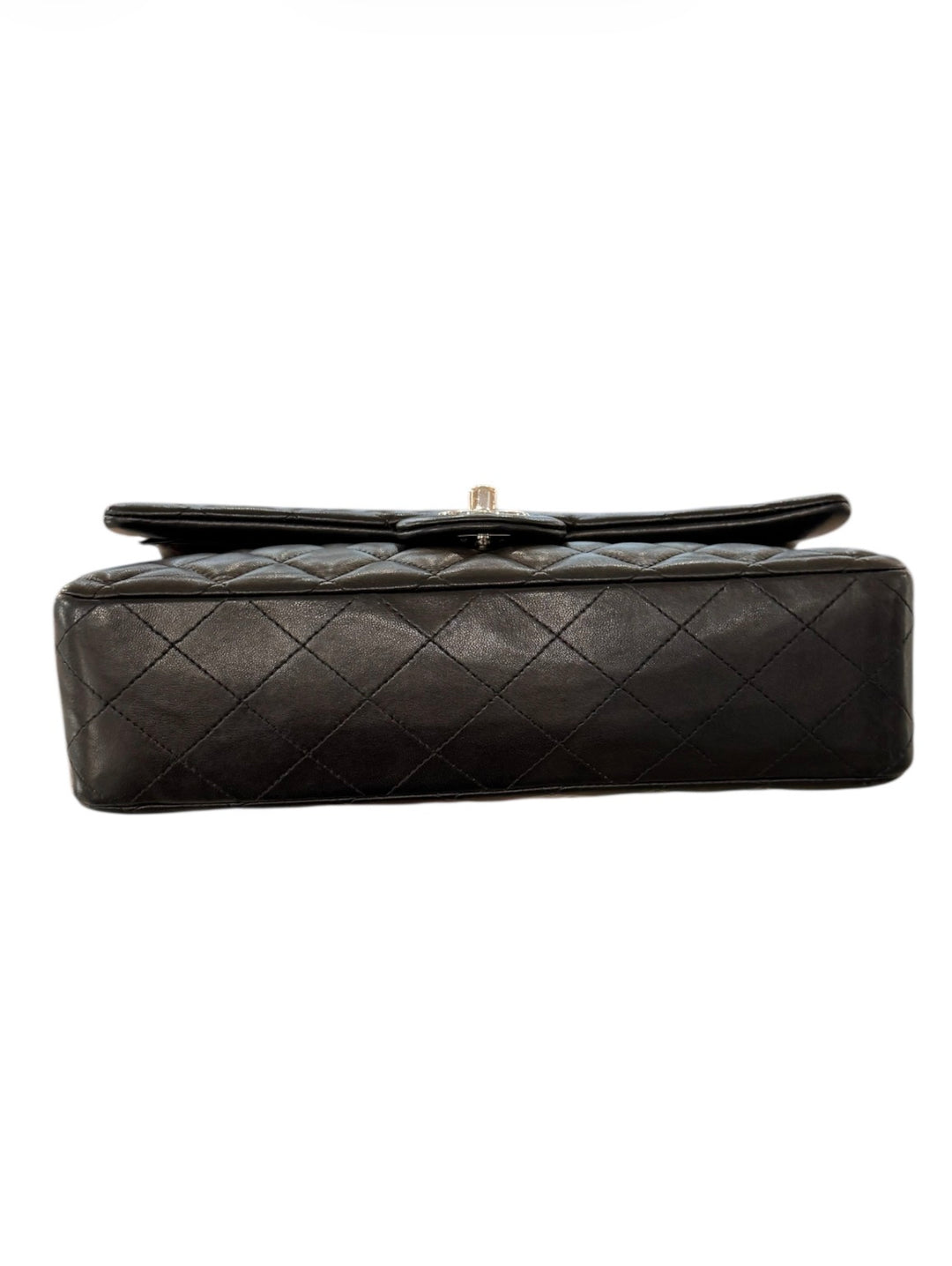 Chanel Classic Flap Media