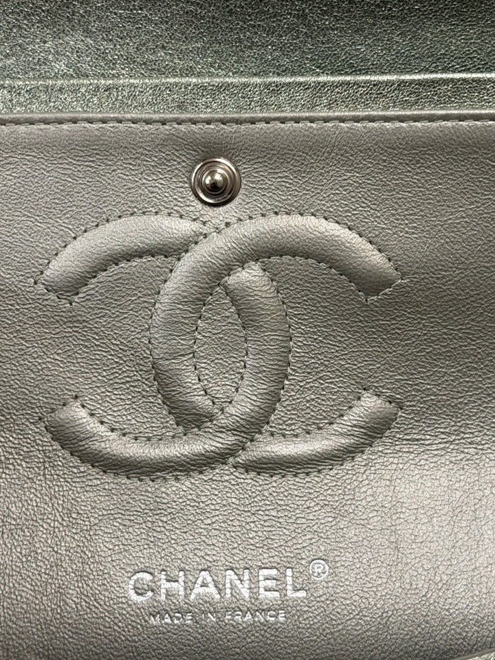 Chanel Classic Flap Media