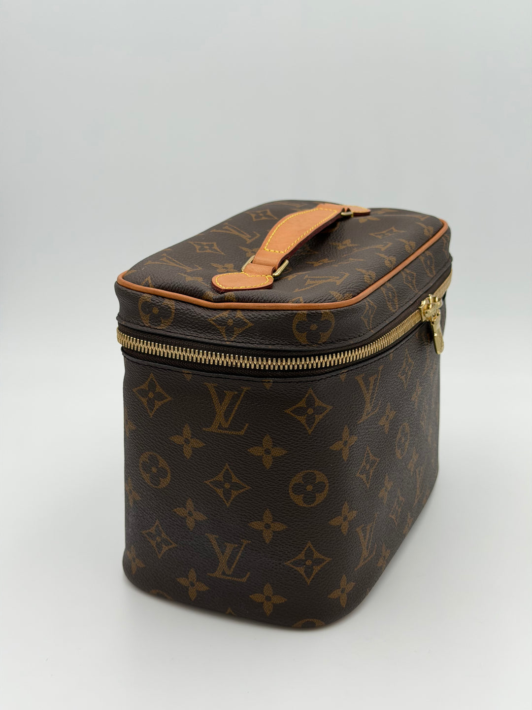 Louis Vuitton Beauty case Nice BB