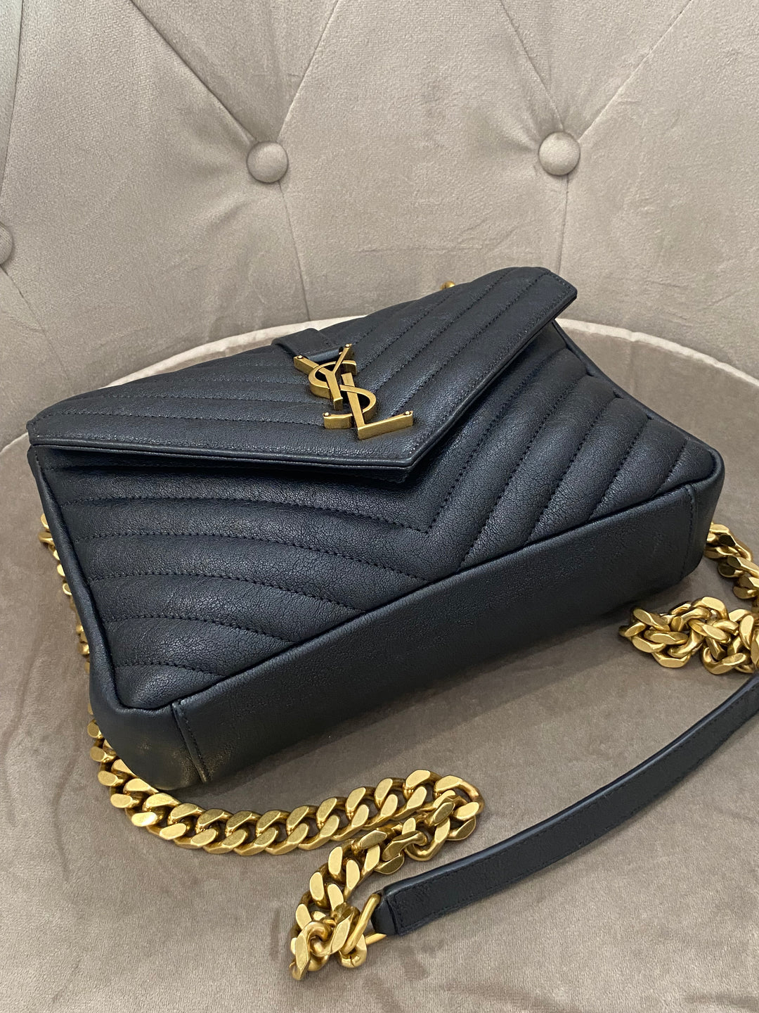 Saint Laurent College Medium
