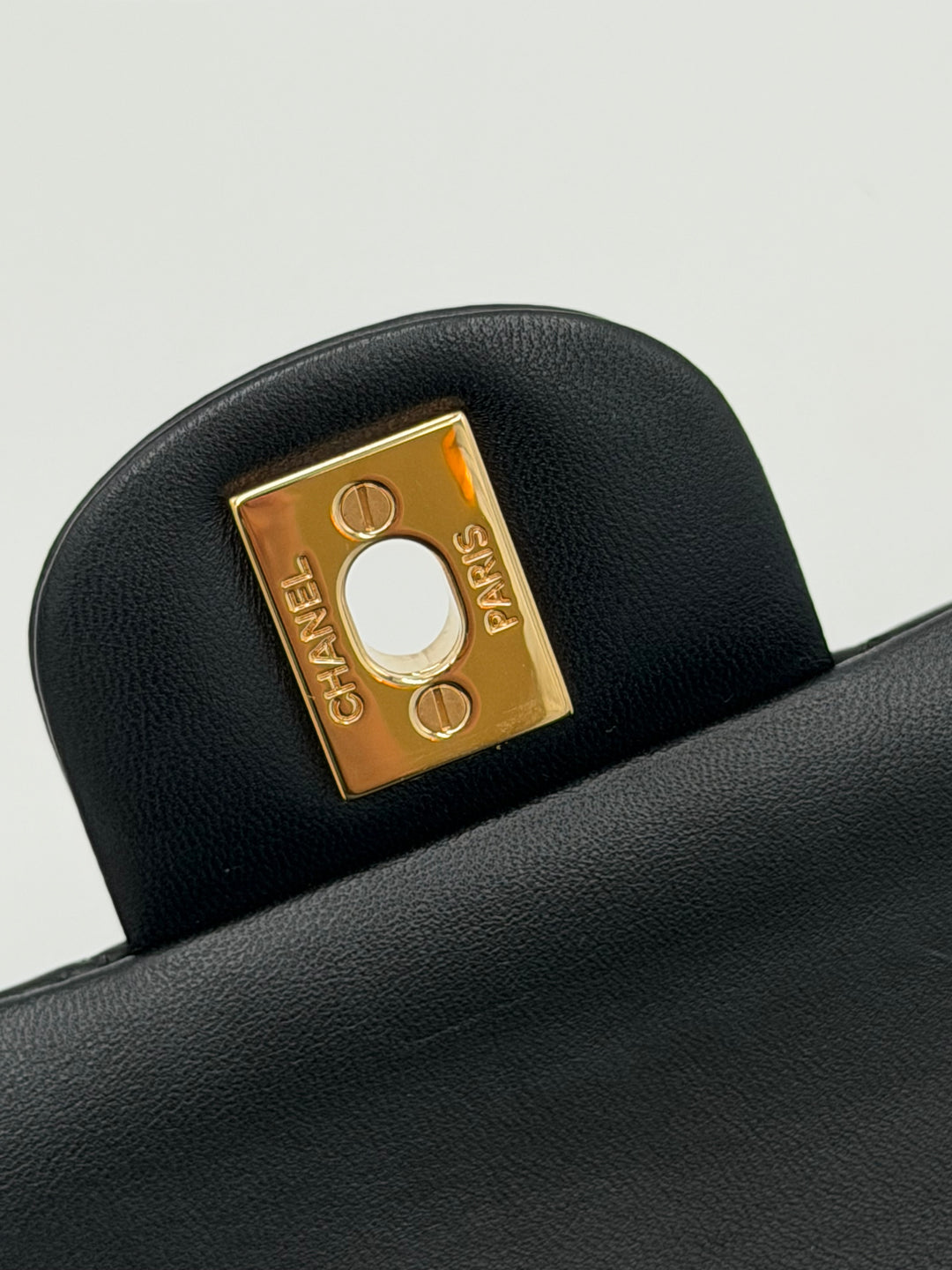 Chanel Classic 11.12