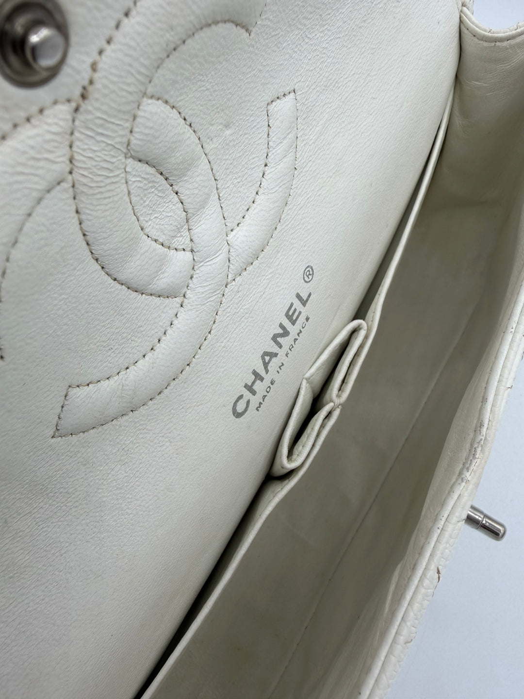 Chanel Classic flap media