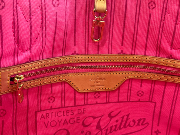 Louis Vuitton Neverfull MM Monogram Roses
