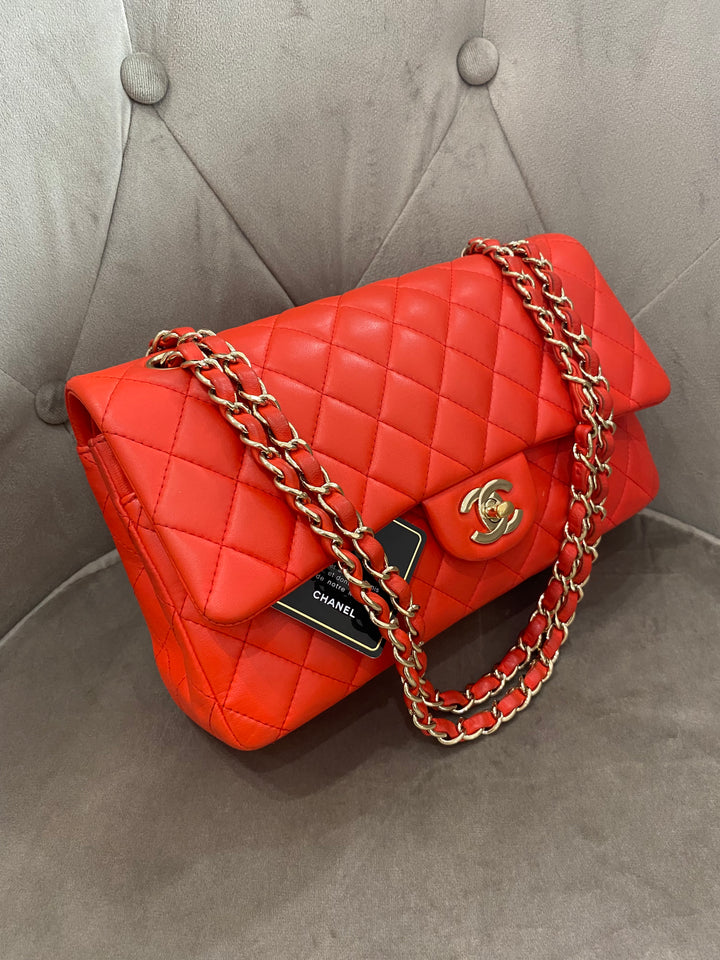 Chanel classica media