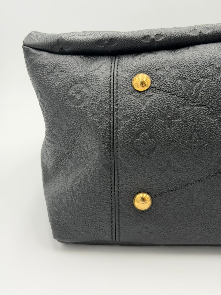 Louis Vuitton Artsy MM