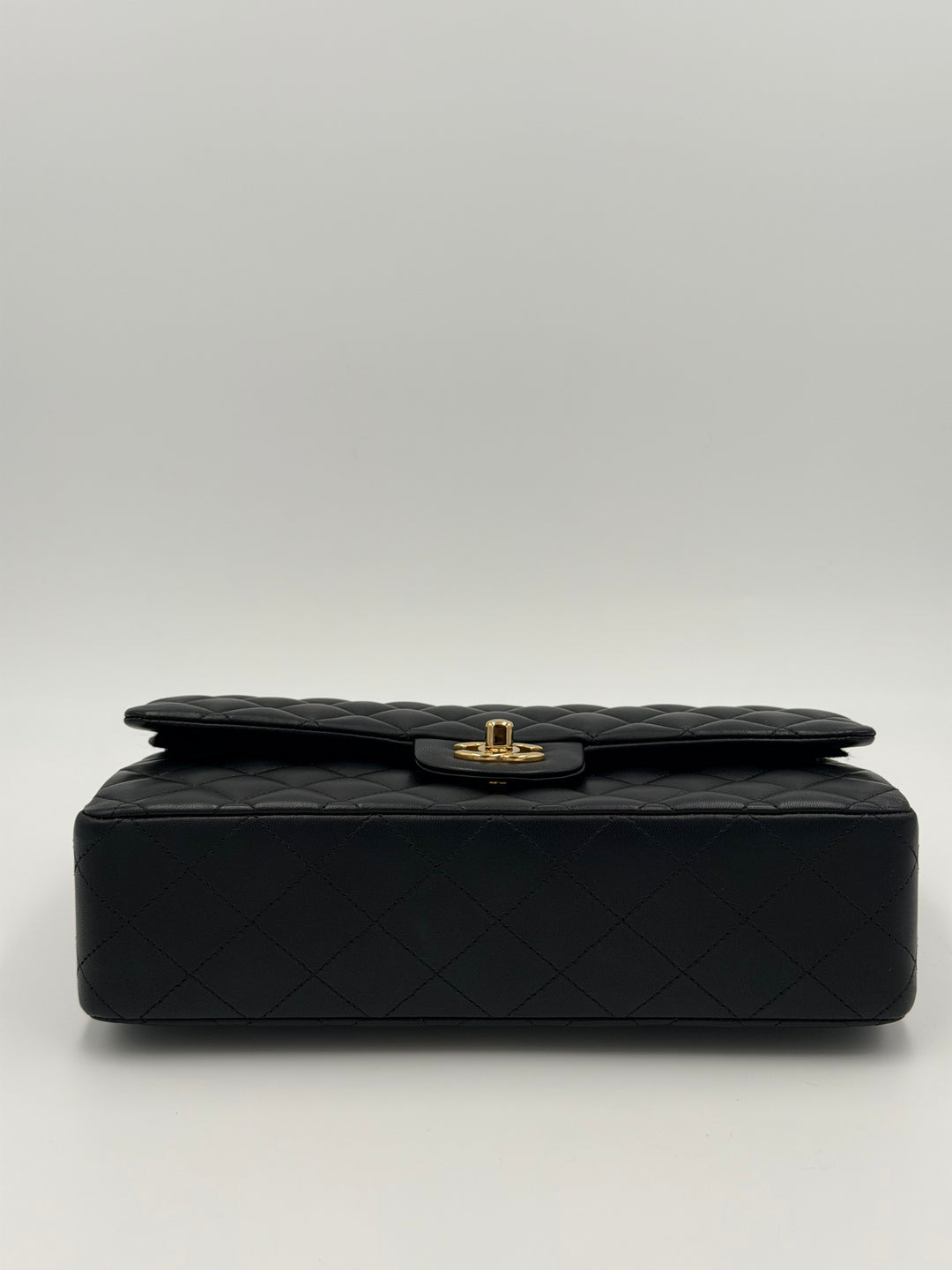 Chanel Classic 11.12