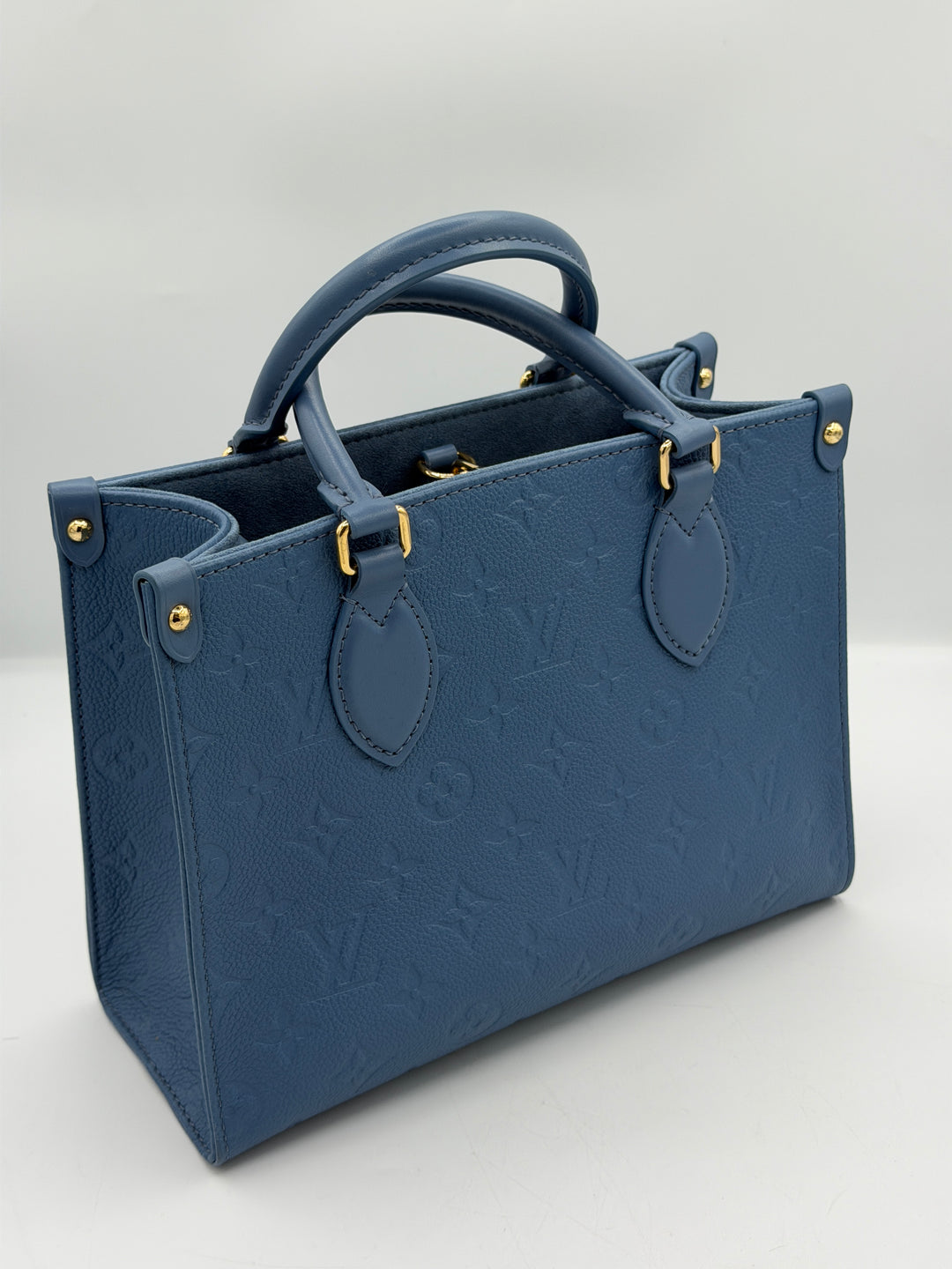 Louis Vuitton OnTheGo PM