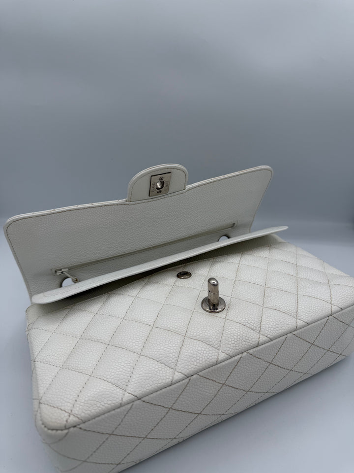 Chanel Classic flap media