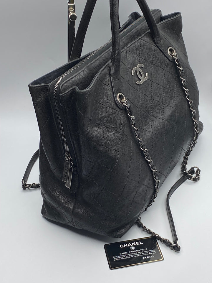 Chanel Borsa shopper in pelle martellata