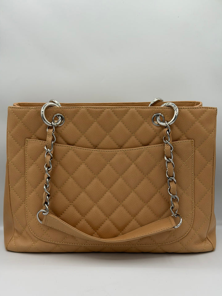 Grand Shopping Tote (GST)