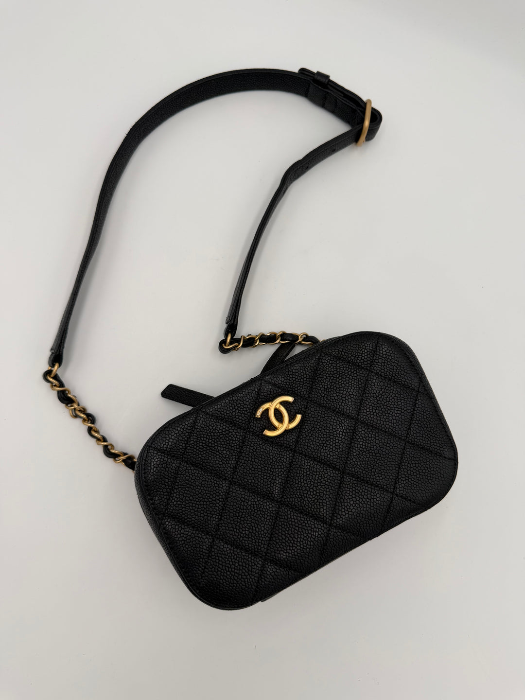 Chanel black caviar camera /marsupio mini bag