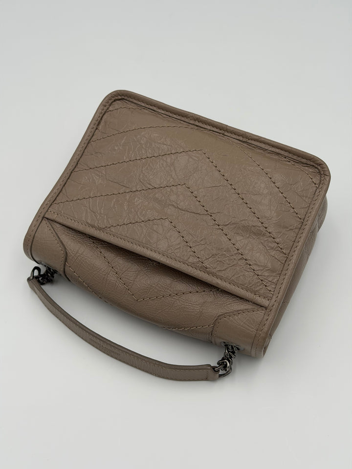 YSL Mini Niki (vista 3)