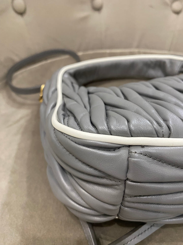Miu Miu Borsa hobo Wander in nappa matelassé