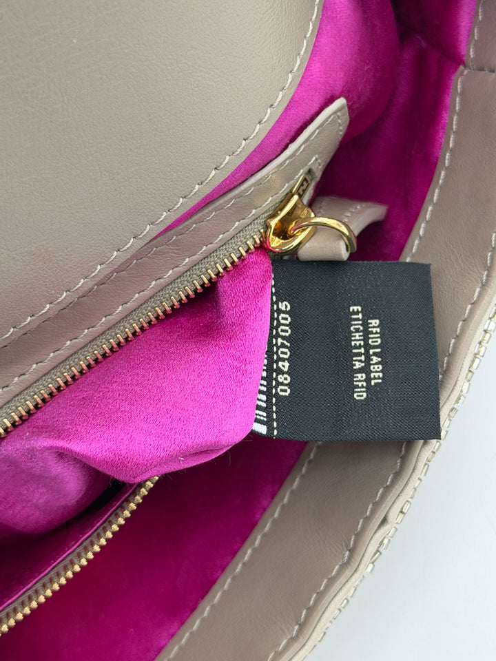 Fendi Baguette Media