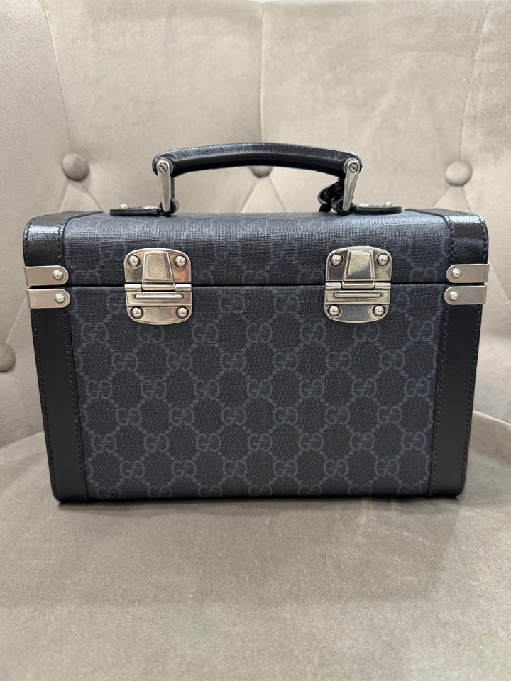 Gucci beauty case